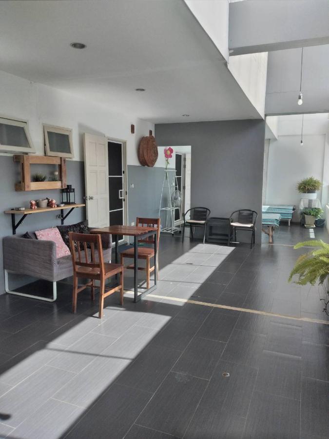 White Monkey Guesthouse Πετσαμπούρι Εξωτερικό φωτογραφία