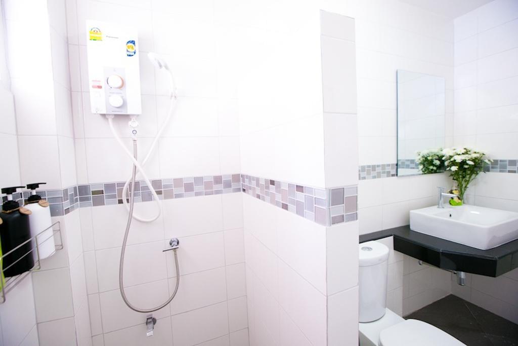 White Monkey Guesthouse Πετσαμπούρι Δωμάτιο φωτογραφία